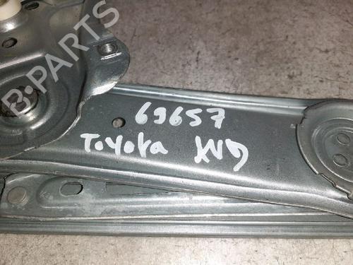 Front right window mechanism TOYOTA AVENSIS (_T25_) 2.2 D-4D (ADT251_, ADT251R) | BP30430762C23