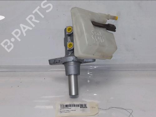Used Brake master cylinder Brake master cylinder PEUGEOT 5008 (0U_, 0E_) 1.6 BlueHDi 120 (120 hp) 39899394 39899394
