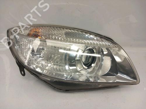 Faro destro SKODA FABIA II (542) 1.4 TDI (80 hp) 30431356
