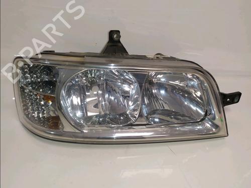 Højre forlygte Højre forlygte PEUGEOT BOXER Bus (244, Z_) 2.8 HDi (128 hp) 34338095 34338095