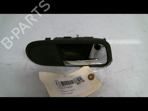 Used Front right interior door handle Front right interior door handle 30415941 30415941