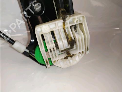 Front right window mechanism BMW 1 (E87) 123 d | BP34112657C23 - Image 4