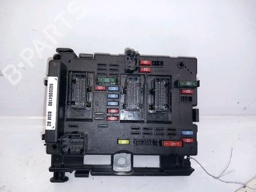Used Fuse box PEUGEOT 206 Hatchback (2A/C) 1.1 i (60 hp) 30419579