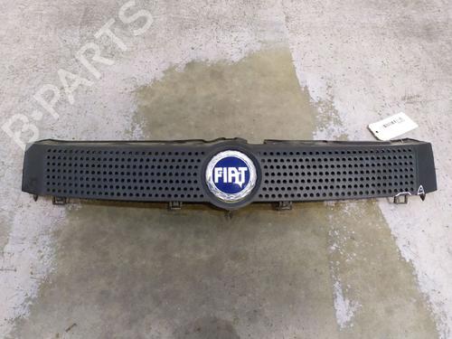 Grill FIAT PANDA (169_) 1.1 (169.AXA1A) (54 hp) 30428993