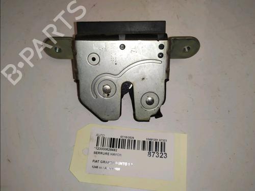 Used Tailgate lock Tailgate lock FIAT GRANDE PUNTO (199_) 1.3 D Multijet (199.AXD11, 199.AXD1A, 199.AXD1B,... (90 hp) 40115955 40115955