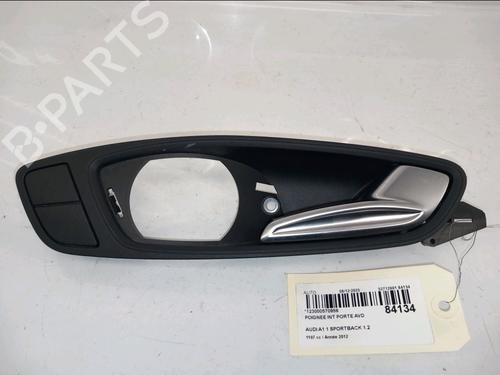 Used Front right interior door handle AUDI A1 Sportback (8XA, 8XF) 1.2 TFSI (86 hp) 30828449