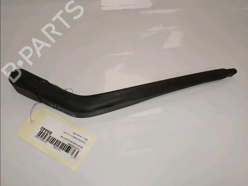 Bagrudeviskerarm Bagrudeviskerarm TOYOTA YARIS (_P9_) 1.0 VVT-i (KSP90_, KSP90R) (69 hp) 33713653 33713653