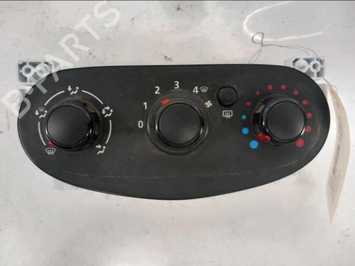 Used Climate control DACIA SANDERO II TCe 90 (B8M1, B8MA, B8AC) (90 hp) 31578683