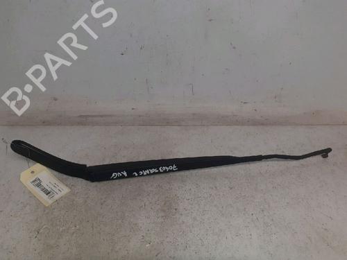 Used Front windshield wiper arm RENAULT SCÉNIC II (JM0/1_) 2.0 (JM05, JM0U, JM1N, JM1U, JM2V) (135 hp) 30423590