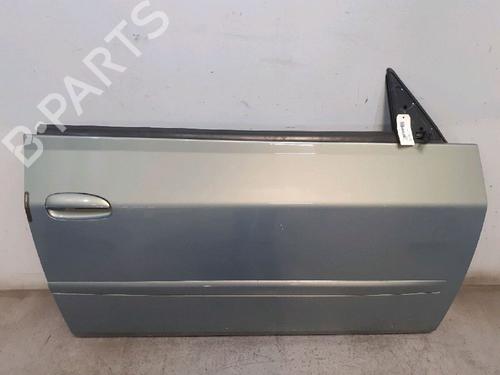 Used Right front door RENAULT AVANTIME (DE0_) 2.2 dCi (DE01) (150 hp) 30423170