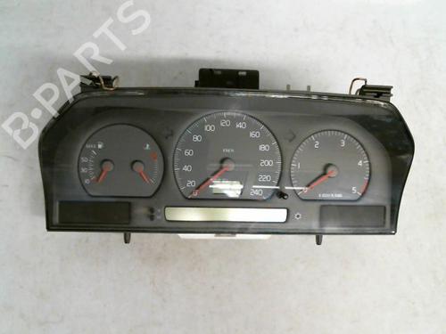 Used Instrument cluster VOLVO V70 I (875, 876) 2.5 TDI (140 hp) 30429494