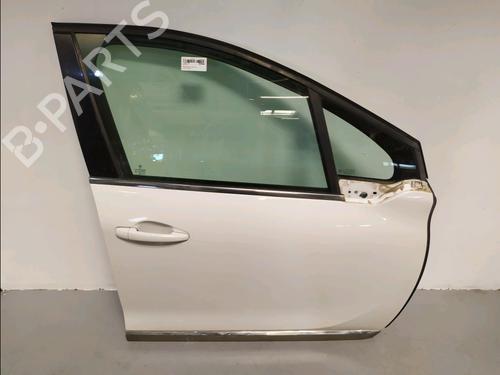 right-front-door-peugeot-2008-i-cu_-2013-37065541 main image