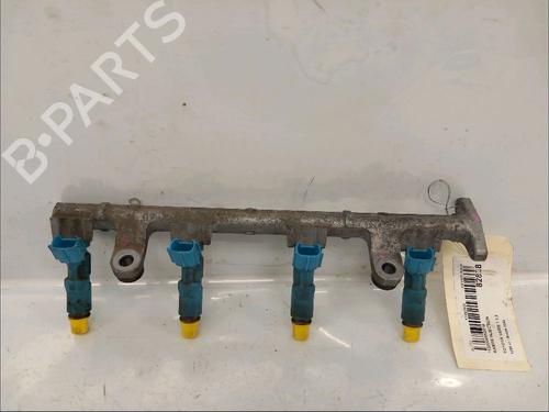 Used Injection rail TOYOTA YARIS (_P1_) 1.3 (SCP12_, SCP13_, SCP12R, SCP13R) (87 hp) 30431094