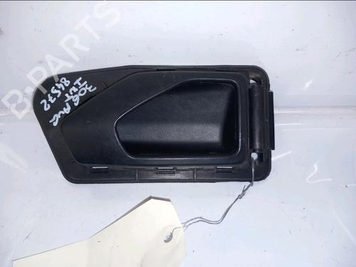 Poignée intérieure avant gauche PEUGEOT 306 Hatchback (7A, 7C, N3, N5) 1.6 (89 hp) 30800556