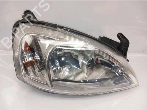 Used Right headlight OPEL COMBO Box Body/MPV 1.7 DI 16V (65 hp) 30424169