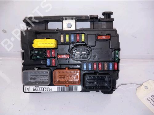 Sikringsdåse CITROËN C3 II (SC_) 1.4 HDi 70 (SC8HZC, SC8HR0, SC8HP4) (68 hp) 30558953