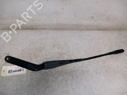 Used Front windshield wiper arm BMW X1 (E84) xDrive 18 d (143 hp) 30431839