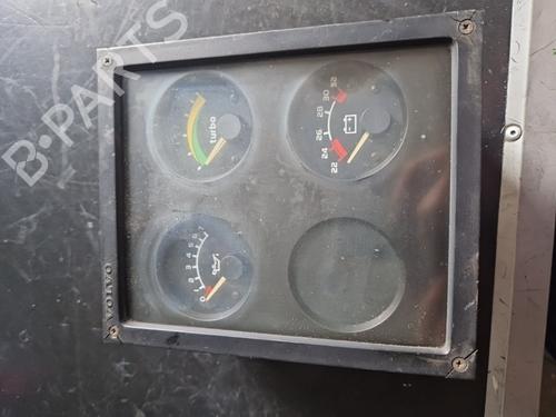 Used Instrument cluster VOLVO FL7 [1985-1999]  31727172