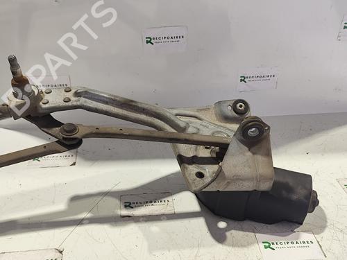 Used Front wiper motor RENAULT MEGANE I Classic (LA0/1_) 1.4 (LA0E, LA0V) (75 hp) 31734197