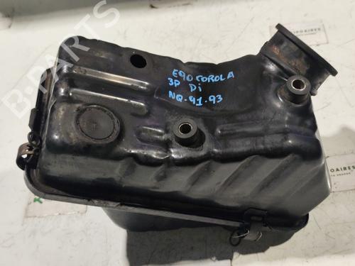 Used Air filter box TOYOTA COROLLA (_E9_) 1.8 D (CE90_, CE90R) (67 hp) 31734290