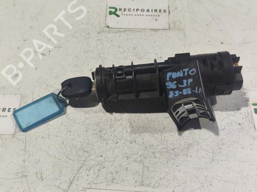 Comutador FIAT PUNTO Van (176_) 1.7 TD (71 hp) 31734651