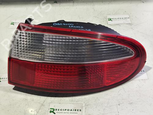 Piloto trasero izquierdo DAEWOO LANOS (KLAT) 1.3 (75 hp) 31734774