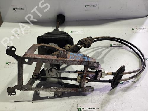 Leva del cambio RENAULT MASTER II Van (FD) 2.2 dCI 90 (FD0G, FD0N, FD2G, FD2N, FD3G, FD3N) (90 hp) 31734955
