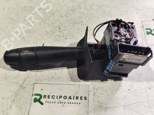 Commande de phare RENAULT MASTER II Van (FD) 2.2 dCI 90 (FD0G, FD0N, FD2G, FD2N, FD3G, FD3N) (90 hp) 31734952