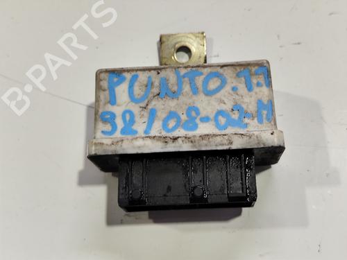 Used Electronic module FIAT PUNTO (176_) [1993-1999]  31738179