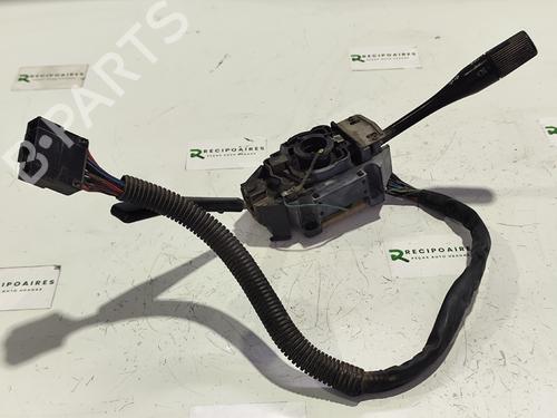 Commande de phare MITSUBISHI L 300 III Van (P0_V, P1_V, P2_V) 2.5 D (P05V, P05W, P15V) (69 hp) 31738266