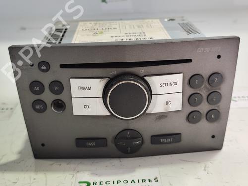 Used Radio OPEL ASTRA H (A04) 1.7 CDTI (L48) (100 hp) 31738373