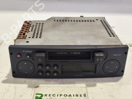 Used Radio RENAULT CLIO II (BB_, CB_) 1.5 dCi (B/CB07) (65 hp) 31738518