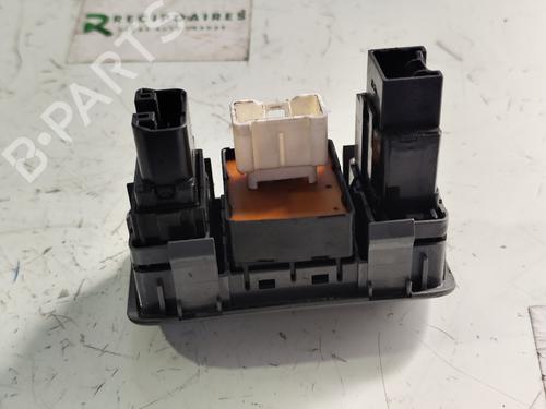 Switch TOYOTA YARIS VERSO (_P2_) 1.3 (NCP20_, NCP22_, NCP20R, NCP22R) | BP31738581I30