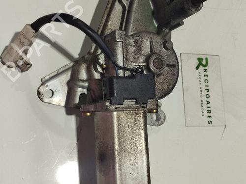 Used Rear wiper motor TOYOTA YARIS VERSO (_P2_) 1.3 (NCP20_, NCP22_, NCP20R, NCP22R) (86 hp) 31738661