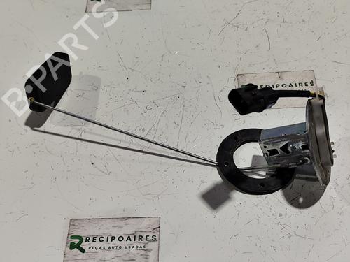 Used Fuel pump Fuel pump MITSUBISHI Canter (FE5, FE6) VI [1986-2026] 31738656 31738656