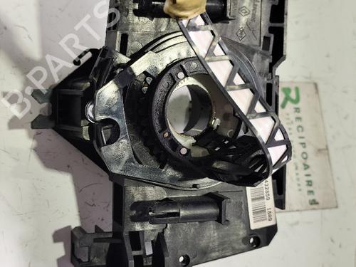 squib-airbag-renault-clio-ii-bb_-cb_-1998-1999-2000-2001-2002-2003-2004-2005-2006-2007-2008-2009-2010-2011-2012-2013-2014-2015-2016-31738683 main image