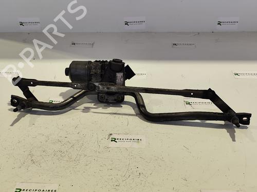 Used Front wiper motor RENAULT CLIO II (BB_, CB_) 1.5 dCi (B/CB08) (82 hp) 31738823