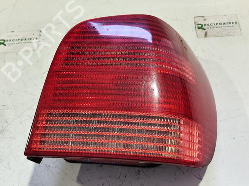 Højre baglygte VW POLO (6N2) 1.0 (50 hp) 31738901
