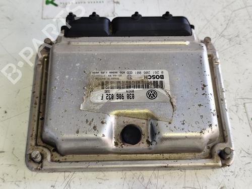 Used Engine control unit (ECU) VW POLO (6N2) 1.0 (50 hp) 31738983