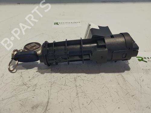 Used Switch FIAT PUNTO (176_) 55 1.1 (54 hp) 31738995
