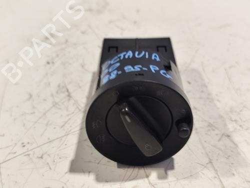 Used Headlight switch SKODA OCTAVIA I Combi (1U5) 1.9 TDI (110 hp) 31739196