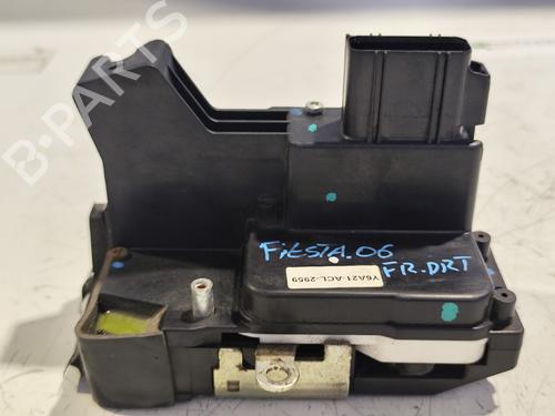 Højre fortil lås FORD FIESTA V (JH_, JD_) 1.25 16V (75 hp) 31739409