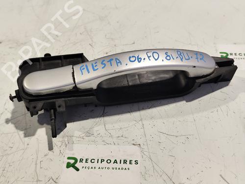 front-right-exterior-door-handle-ford-fiesta-v-jh_-jd_-2001-2002-2003-2004-2005-2006-2007-2008-2009-2010-2011-2012-2013-2014-31739411 main image
