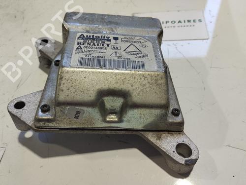 Used ECU airbags RENAULT LAGUNA II (BG0/1_) 1.9 dCi (BG08, BG0G) (120 hp) 31740244