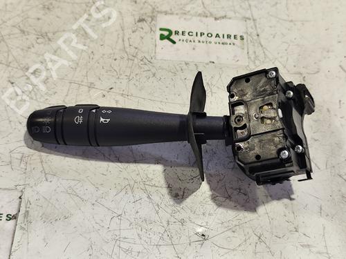 Used Headlight switch RENAULT CLIO II (BB_, CB_) 1.2 (BB0A, BB0F, BB10, BB1K, BB28, BB2D, BB2H, CB0A,... (58 hp) 31740403