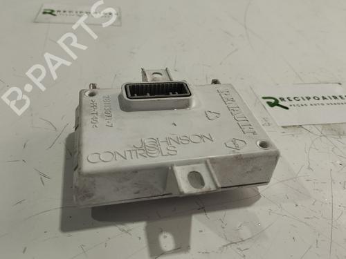Used Electronic module RENAULT SCÉNIC II (JM0/1_) 1.9 dCi (125 hp) 31740513