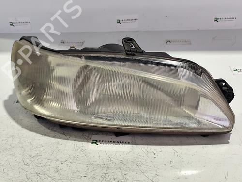 Used Right headlight PEUGEOT 306 (7B, N3, N5) 1.4 SL (75 hp) 31740728