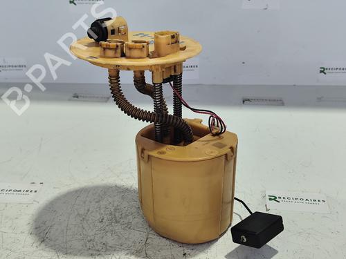Used Fuel pump TOYOTA AURIS (_E15_) 1.4 D-4D (NDE150_, NDE150R) (90 hp) 31740743