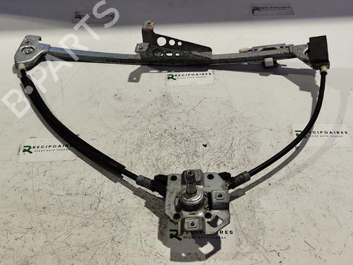 Rudehejsemekanisme Højre foran AUDI 80 B4 Avant (8C5) 1.9 TDI (90 hp) 31740801