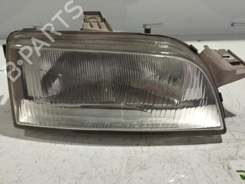 Faro derecho FIAT PUNTO (176_) 55 1.1 (54 hp) 31740896
